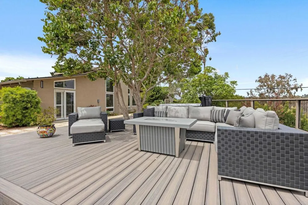 764 E Solana Circle Solana Beach, CA 92075