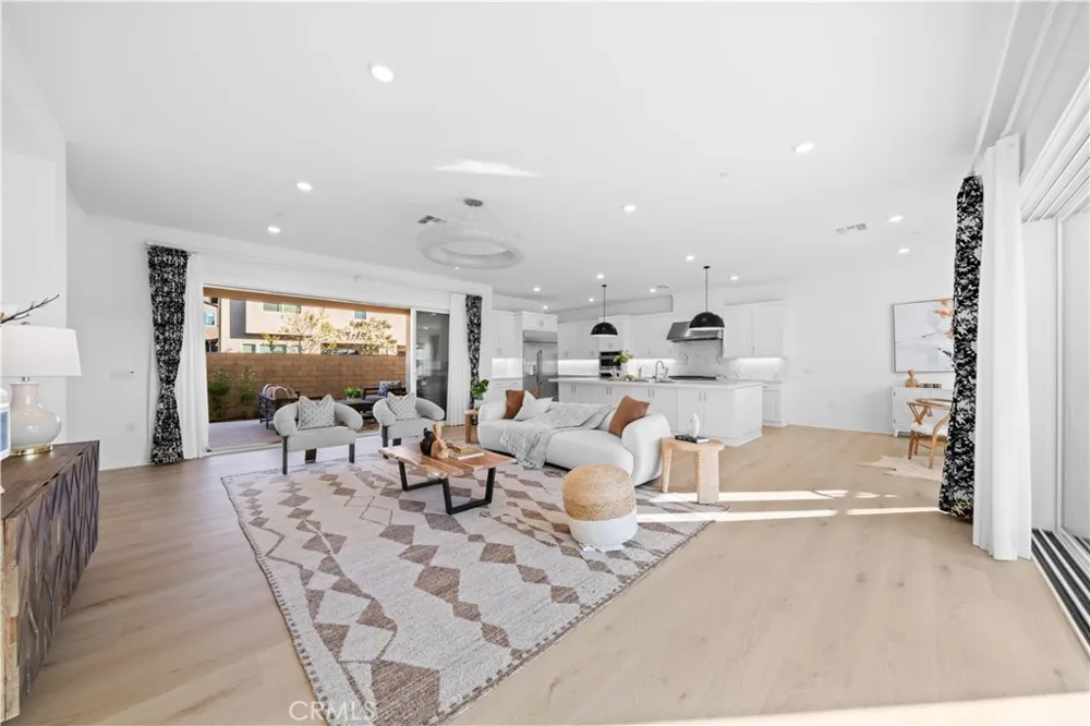 262 Sora Irvine, CA 92618