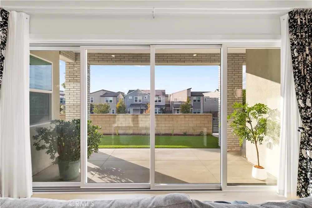 262 Sora Irvine, CA 92618