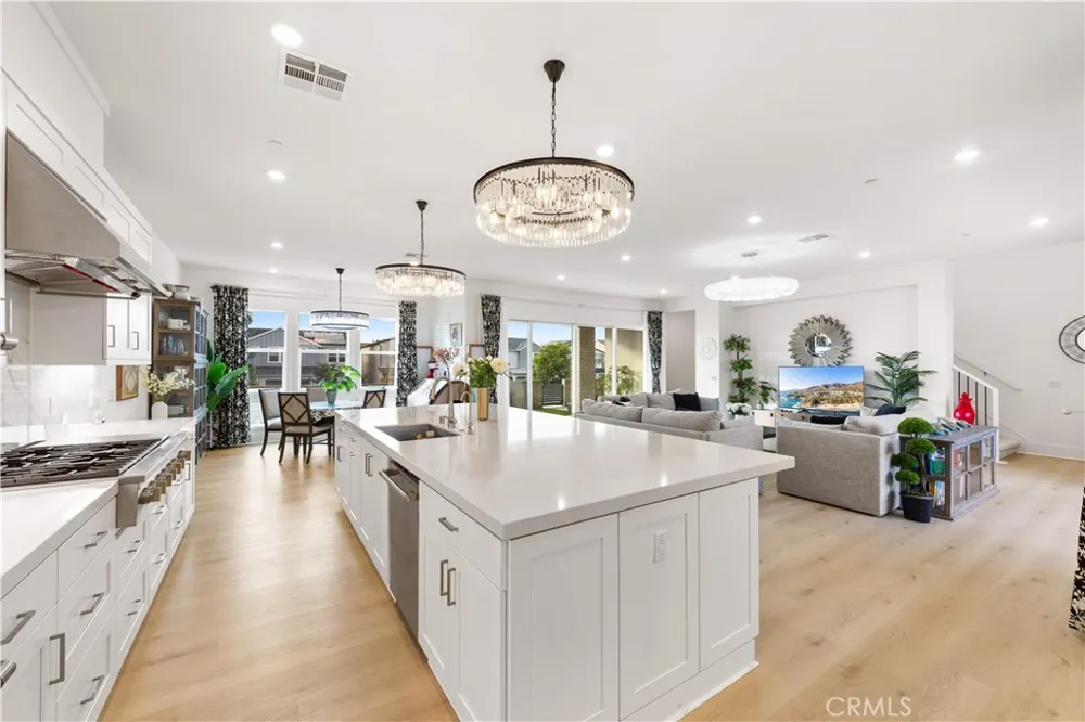 262 Sora Irvine, CA 92618