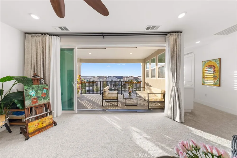 262 Sora Irvine, CA 92618