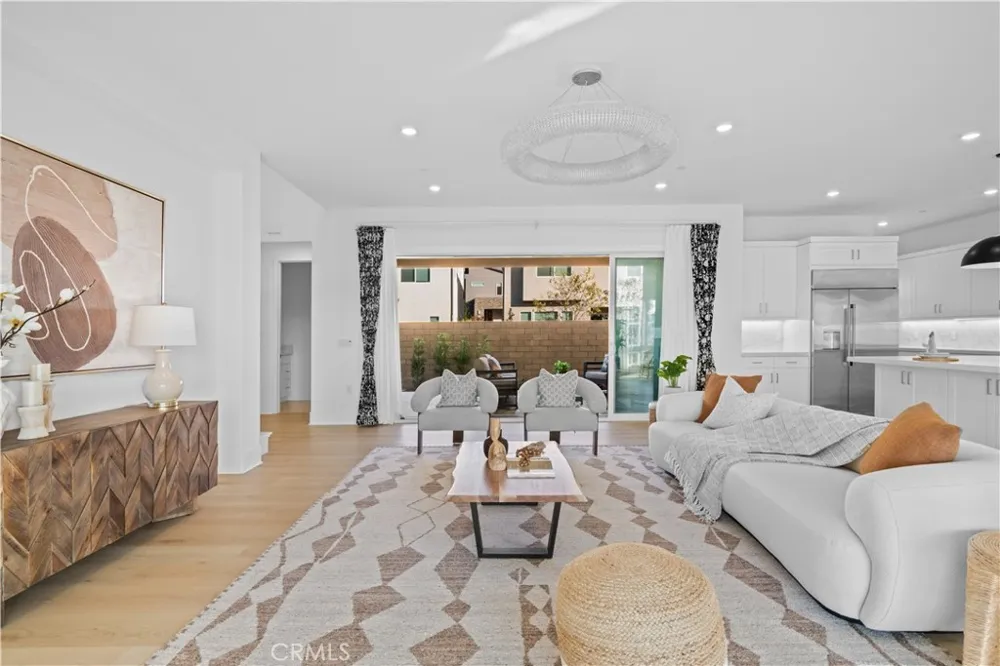 262 Sora Irvine, CA 92618