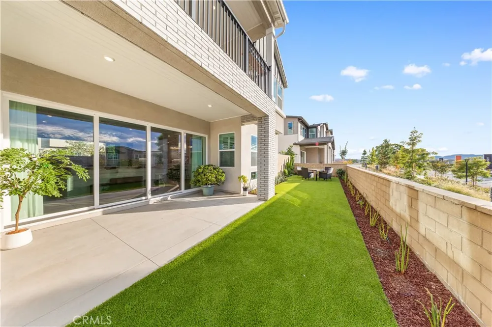262 Sora Irvine, CA 92618