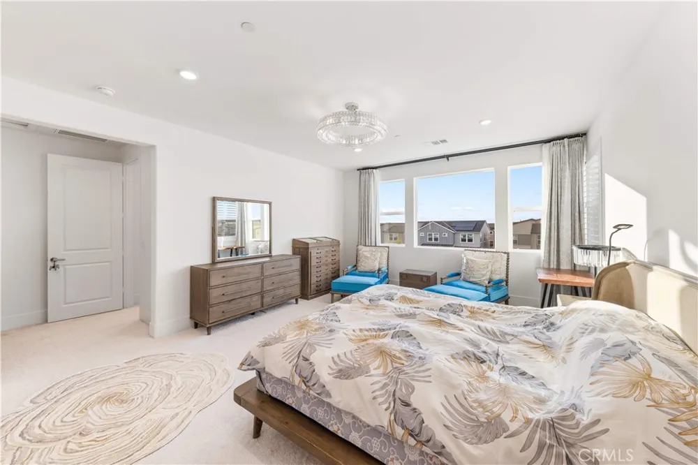 262 Sora Irvine, CA 92618