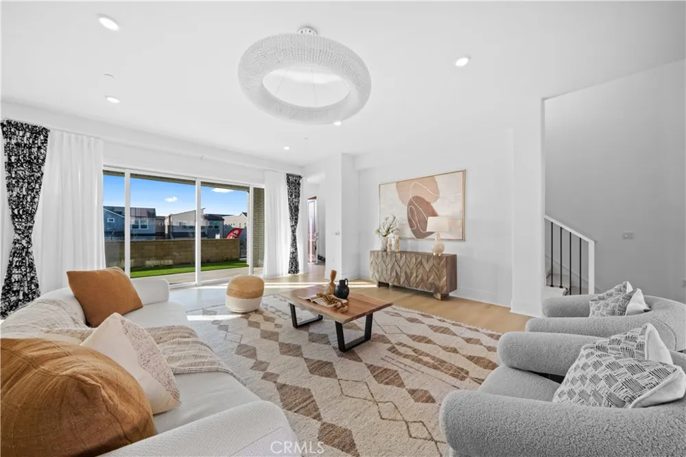 262 Sora Irvine, CA 92618