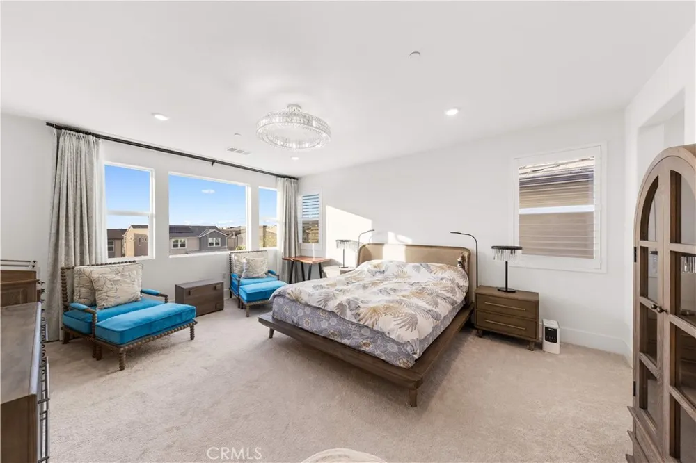 262 Sora Irvine, CA 92618