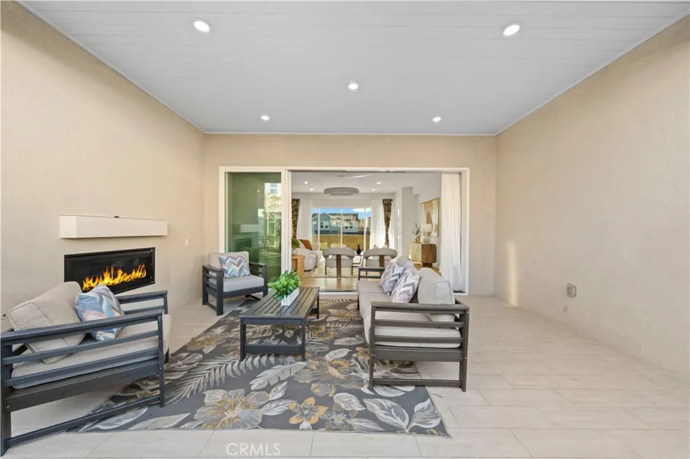 262 Sora Irvine, CA 92618