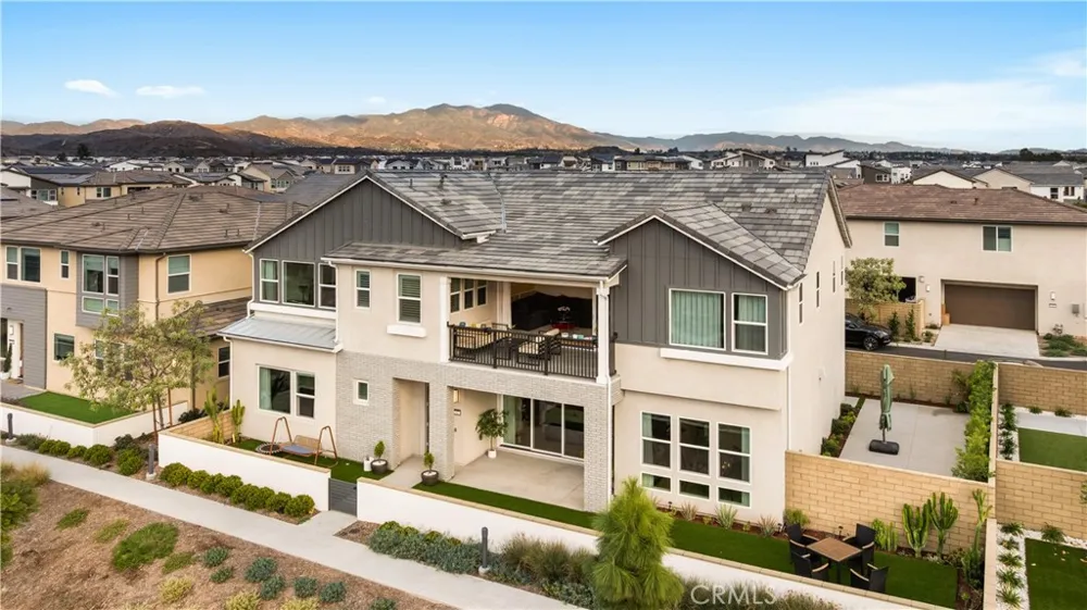 262 Sora Irvine, CA 92618