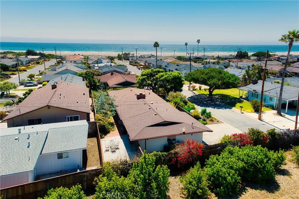 182 Luzon Street Morro Bay, CA 93442