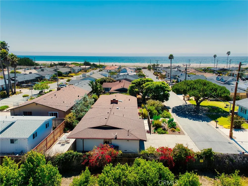 182 Luzon Street Morro Bay, CA 93442