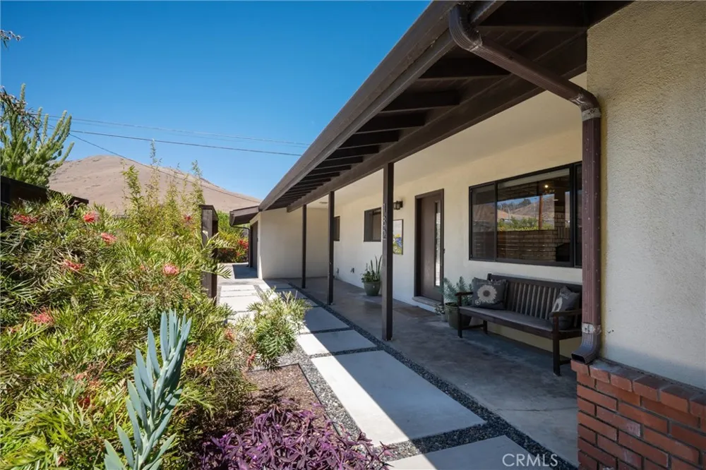 182 Luzon Street Morro Bay, CA 93442