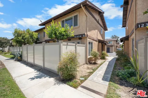 12334 Runnymede Street #5