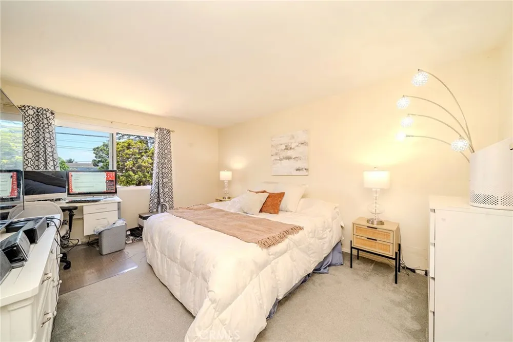 4908 Onyx Torrance, CA 90503
