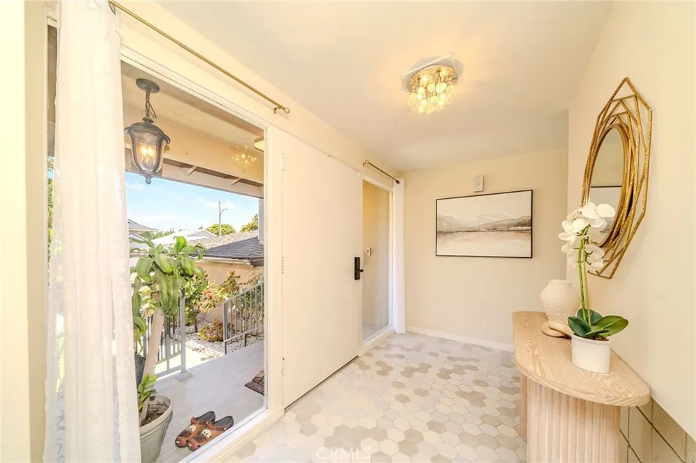 4908 Onyx Torrance, CA 90503