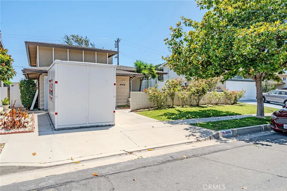 4908 Onyx Torrance, CA 90503