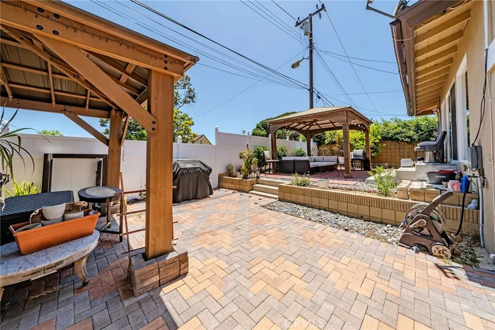 4908 Onyx Torrance, CA 90503