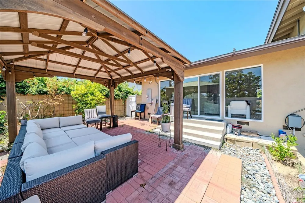 4908 Onyx Torrance, CA 90503