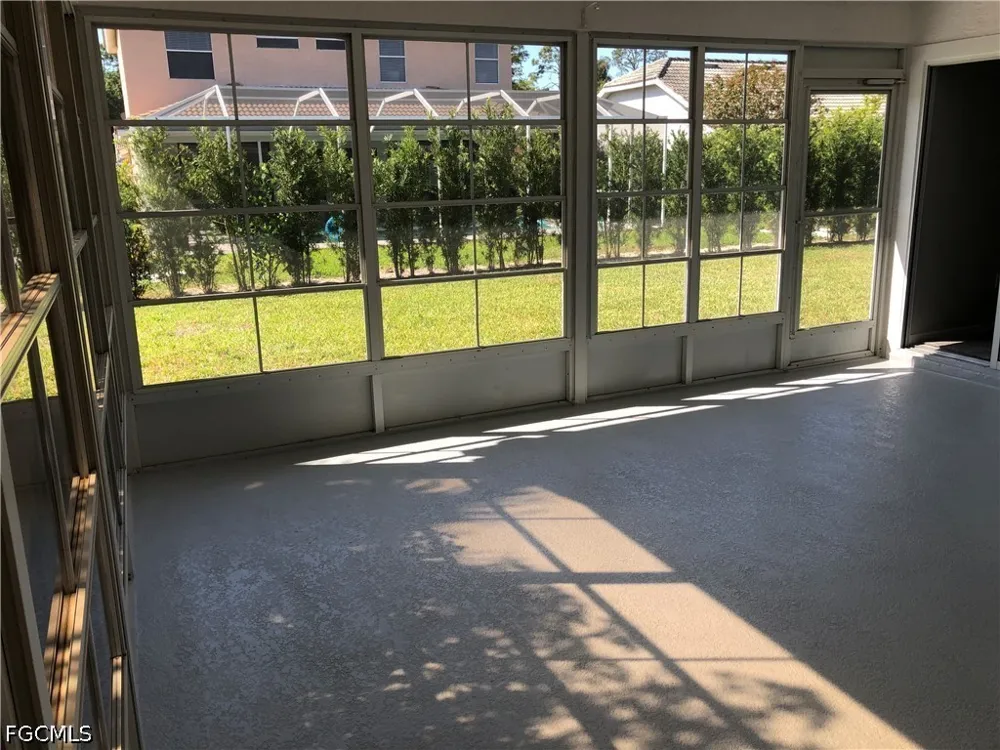 Breton Circle Fort Myers, FL 33912
