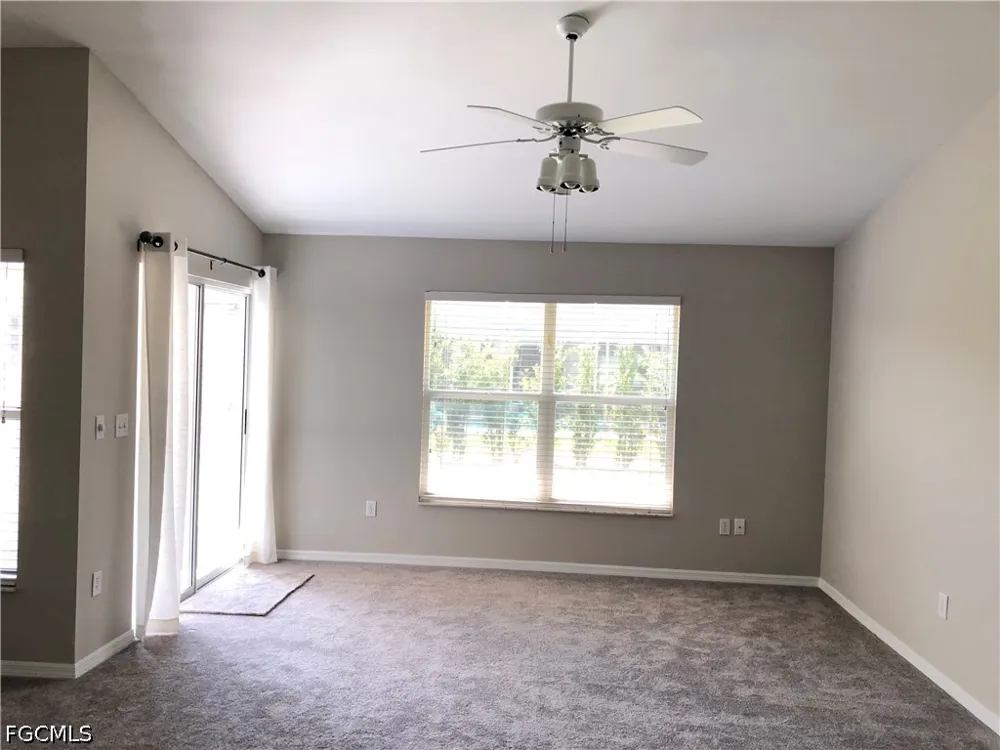 Breton Circle Fort Myers, FL 33912
