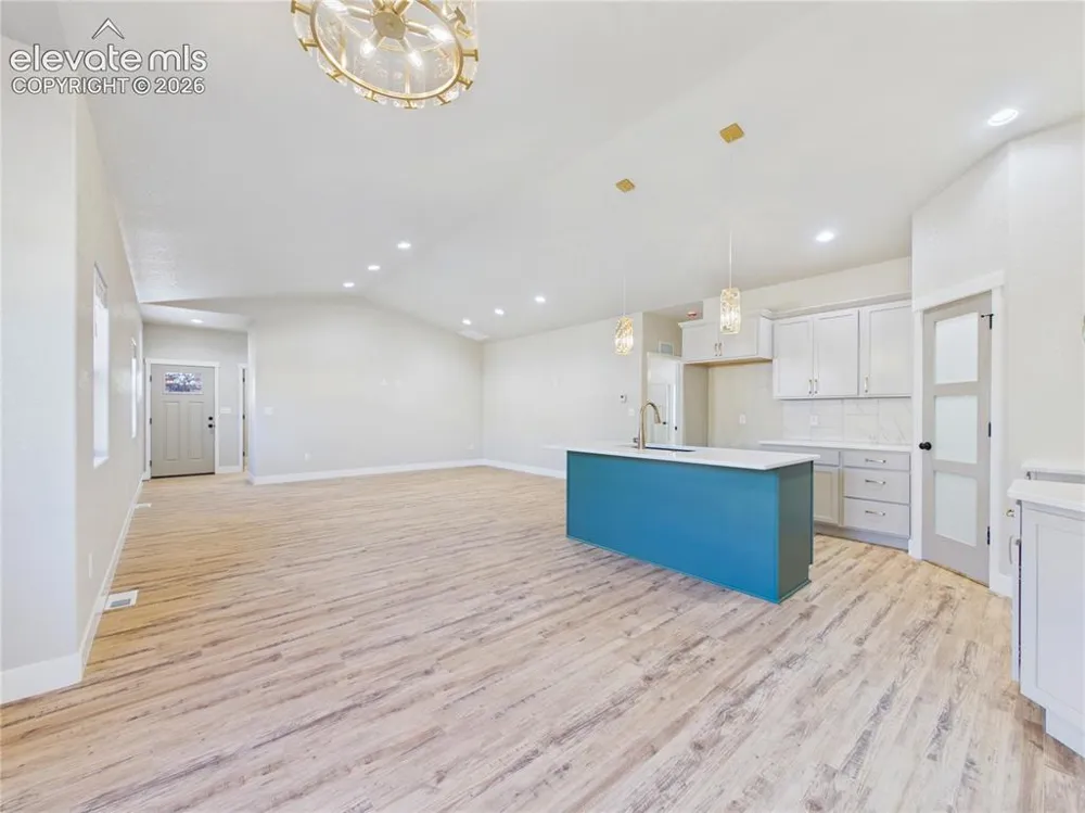 175 S Wiggins Drive Pueblo West, CO 81007