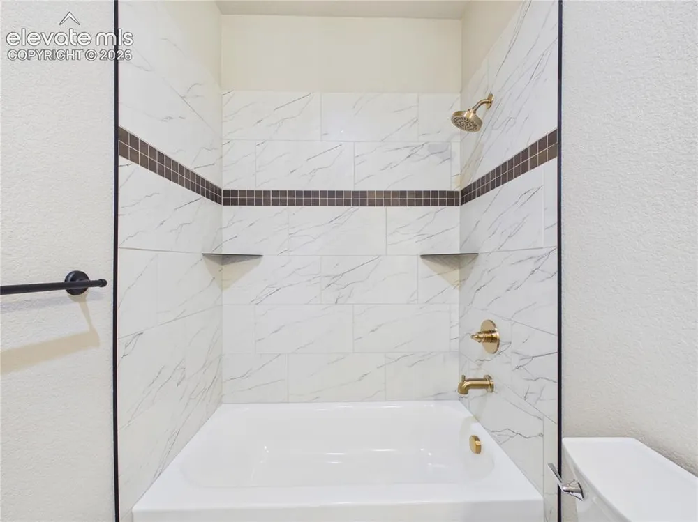175 S Wiggins Drive Pueblo West, CO 81007
