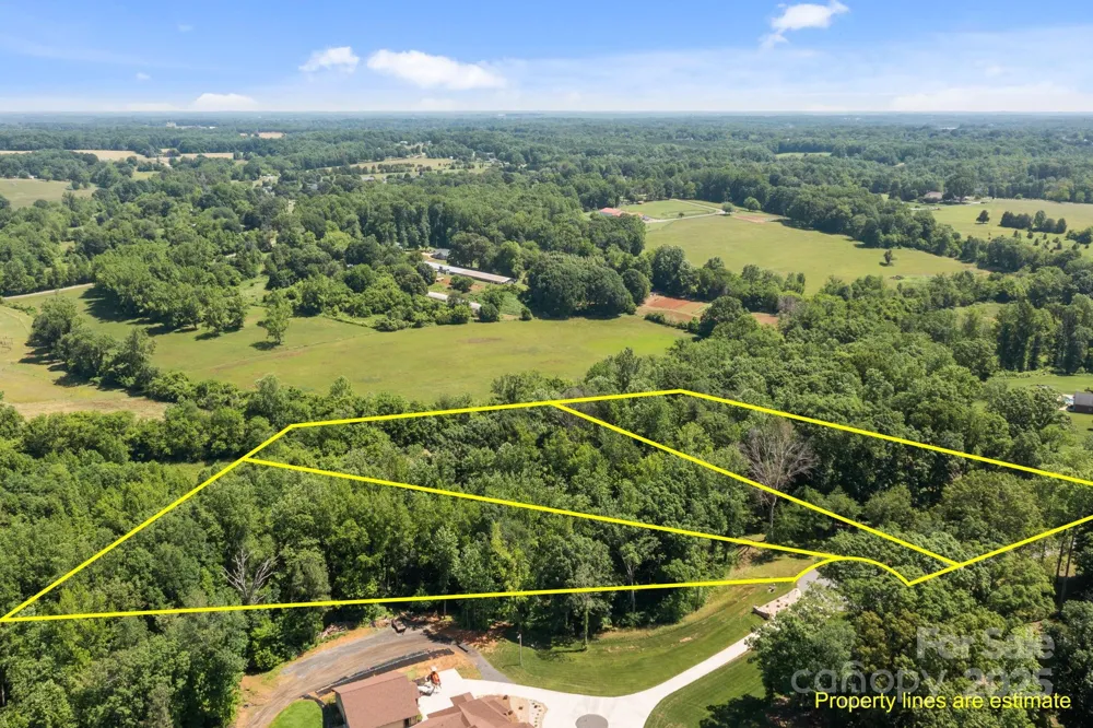 128 Backrush Court Statesville, NC 28625