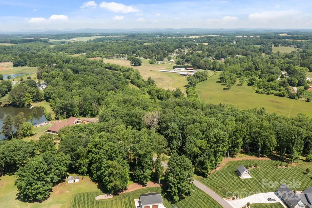 128 Backrush Court Statesville, NC 28625