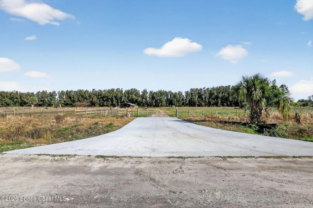 1324 Panther Lane Merritt Island, FL 32953