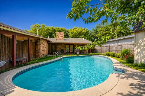 1518 Camelia Drive