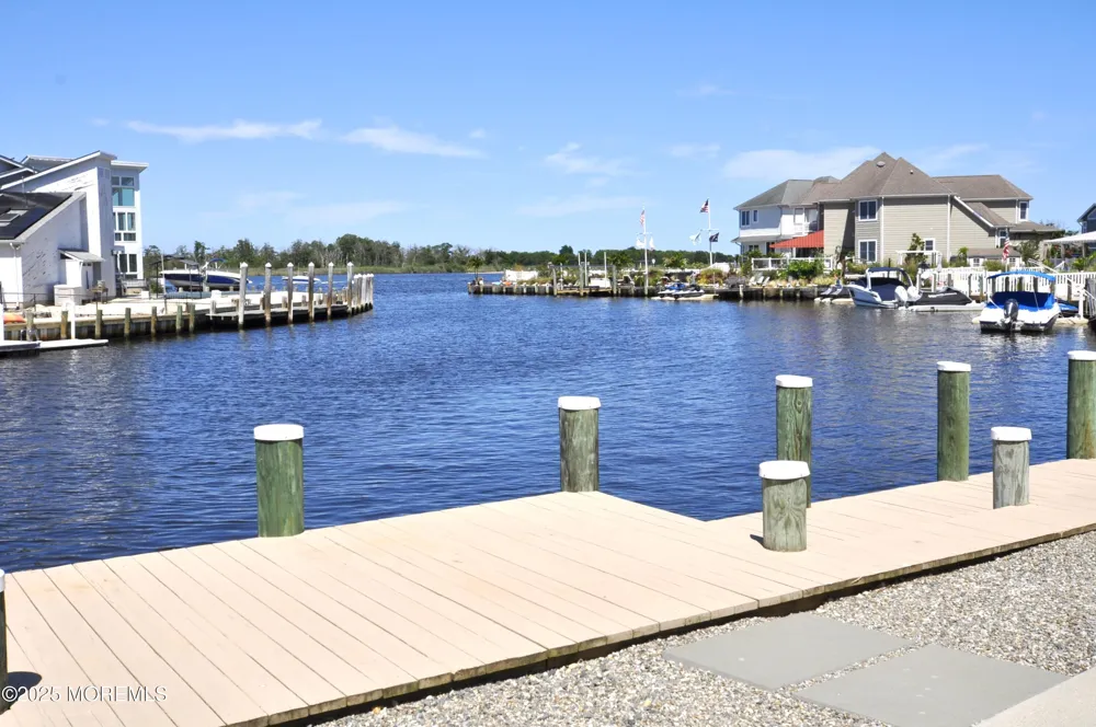 941 Mallard Drive Lanoka Harbor, NJ 08734