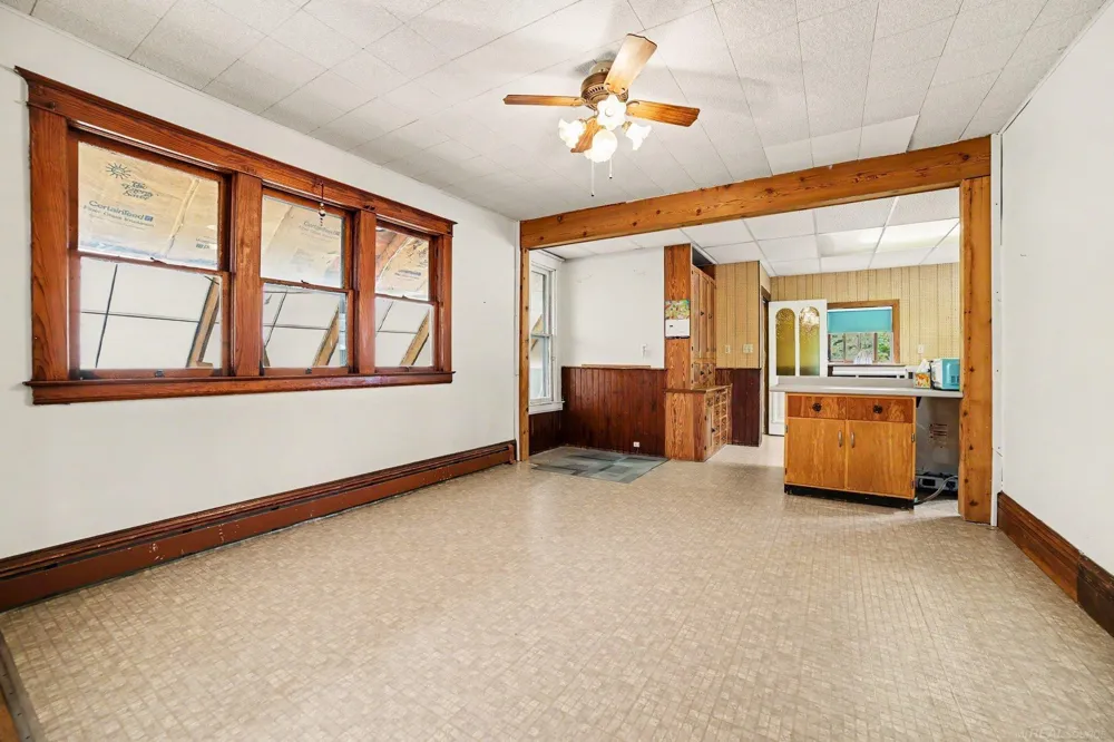 817 Wright Street Saginaw City, MI 48602