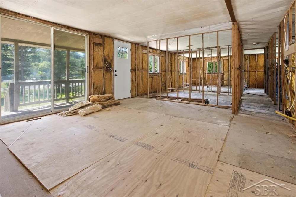 3109 E Monroe Road Larkin Charter Township, MI 48642