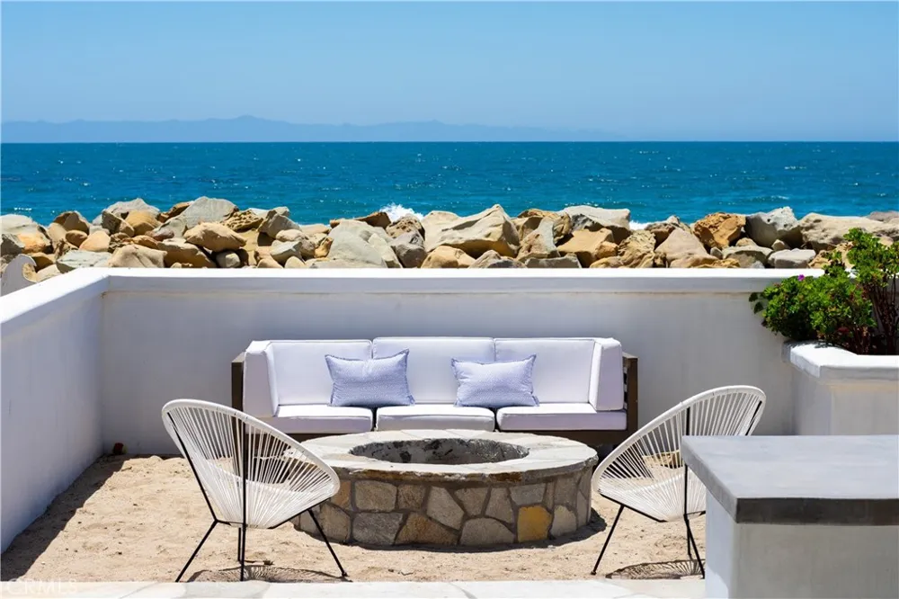 5488 Rincon Beach Park Ventura, CA 93001