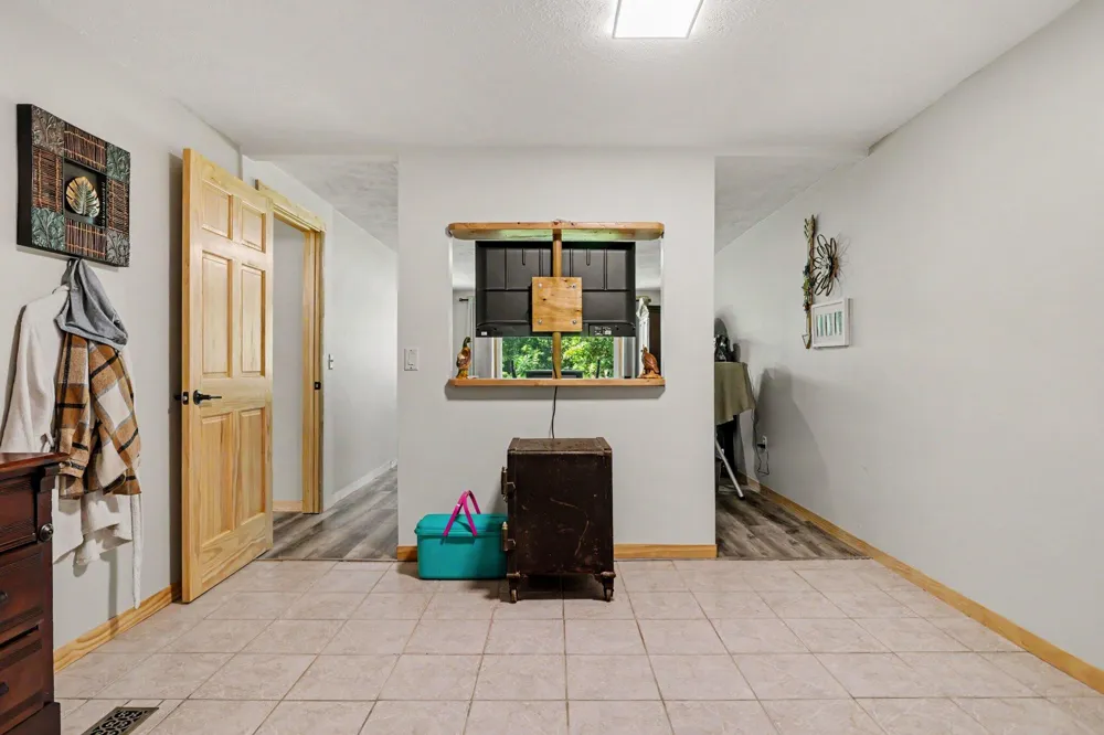 57 Mason Kalamo Township, MI 49096