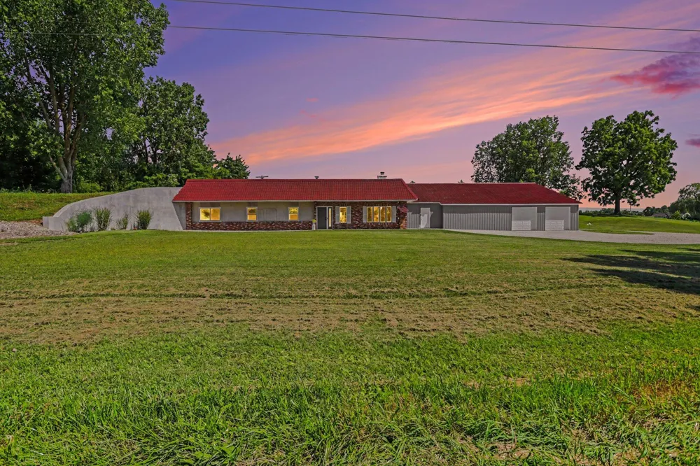 57 Mason Kalamo Township, MI 49096
