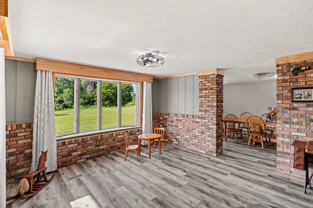 57 Mason Kalamo Township, MI 49096