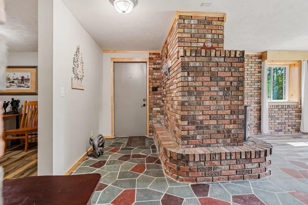 57 Mason Kalamo Township, MI 49096