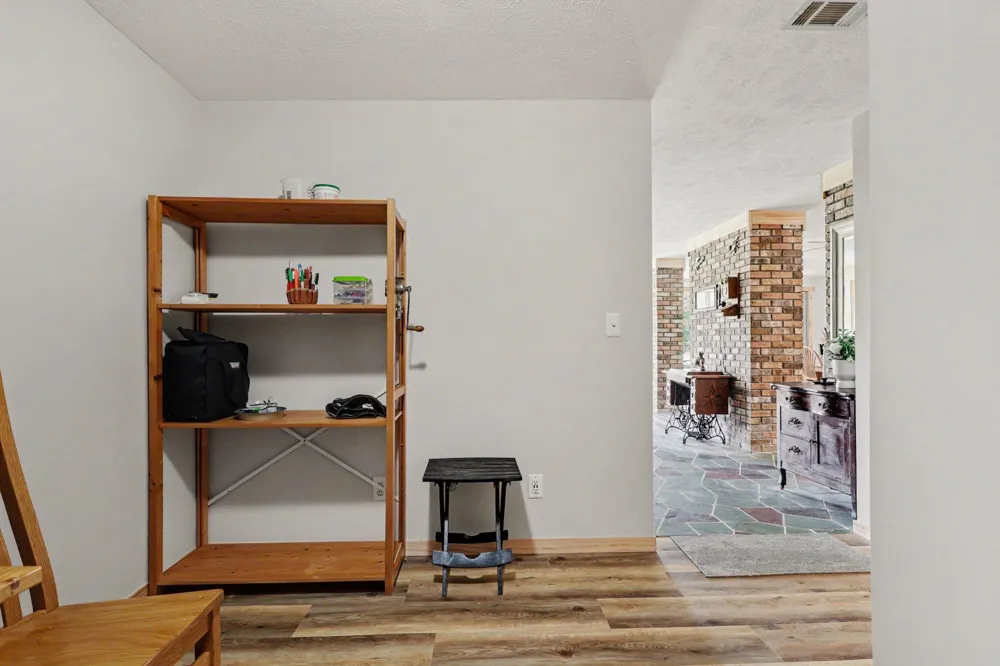 57 Mason Kalamo Township, MI 49096