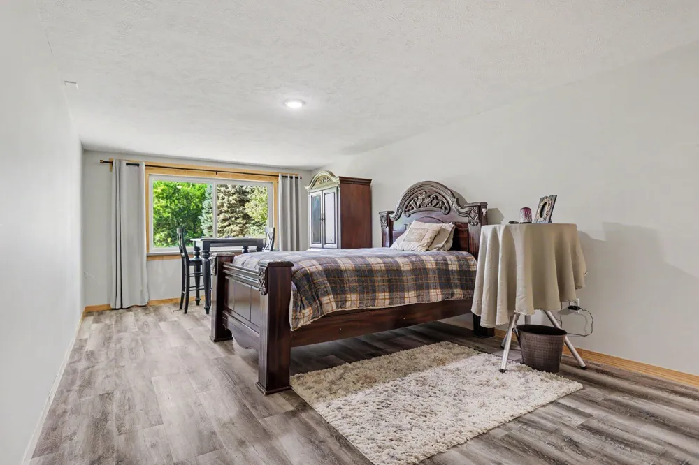 57 Mason Kalamo Township, MI 49096