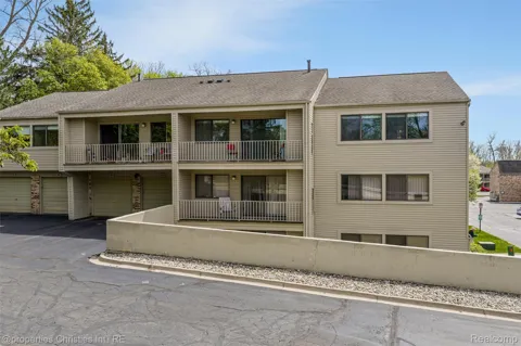3805 S Lone Pine Rd Road #300