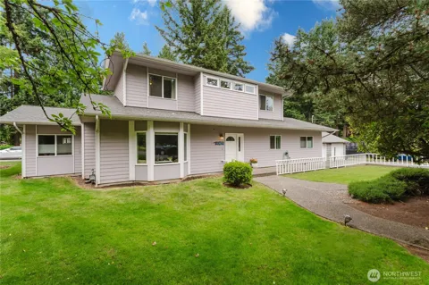 8706 NE 135th Place