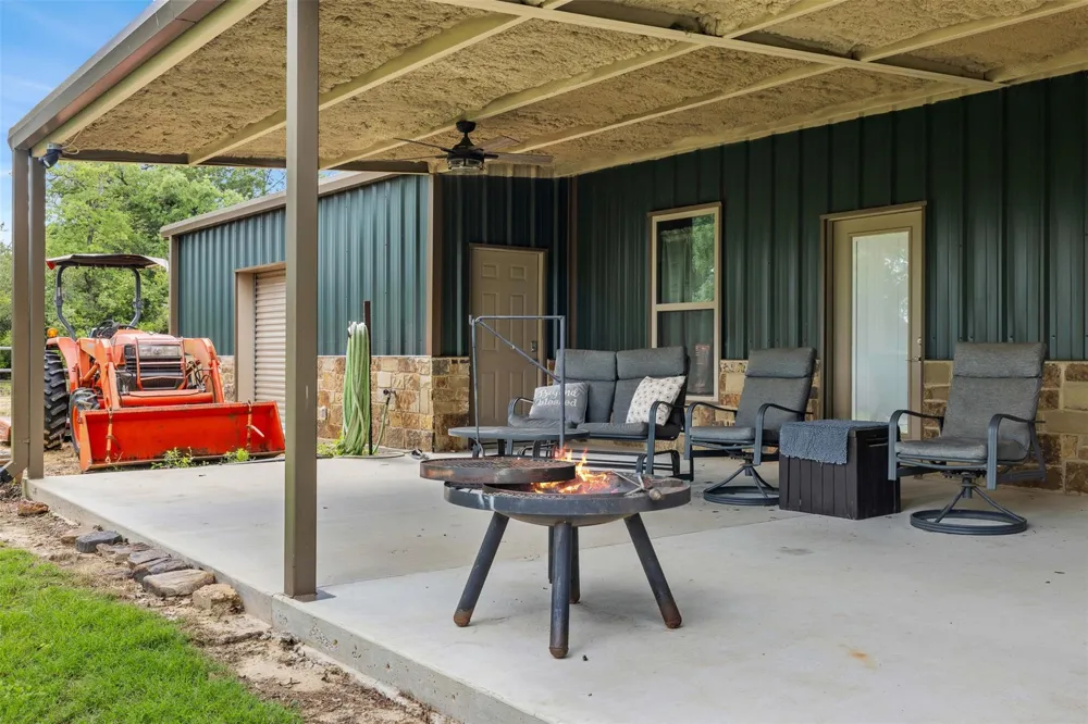 3205 County Road 308 Caldwell, TX 77836