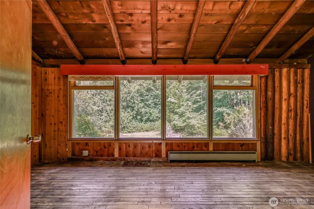 1790 W Valley Road Chimacum, WA 98325