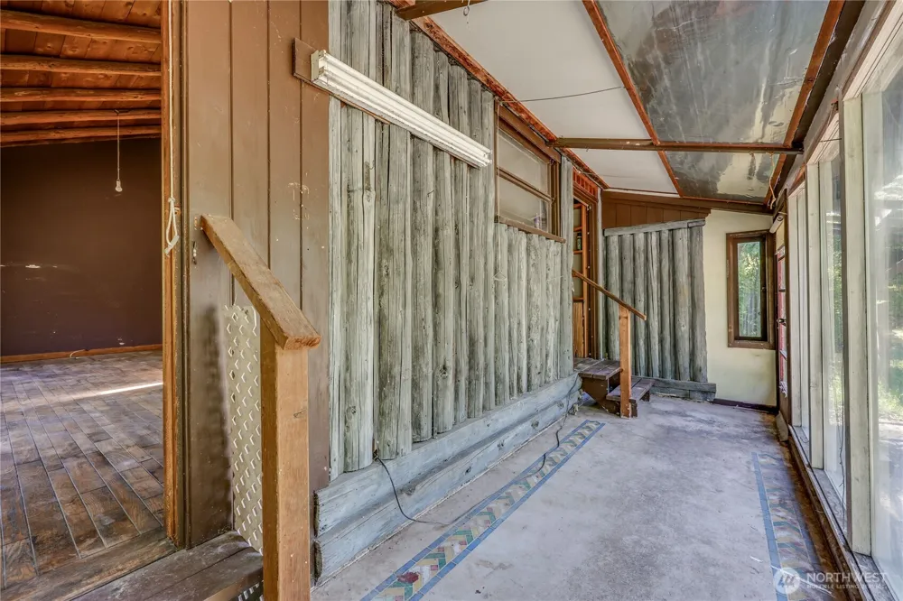 1790 W Valley Road Chimacum, WA 98325