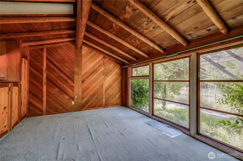 1790 W Valley Road Chimacum, WA 98325