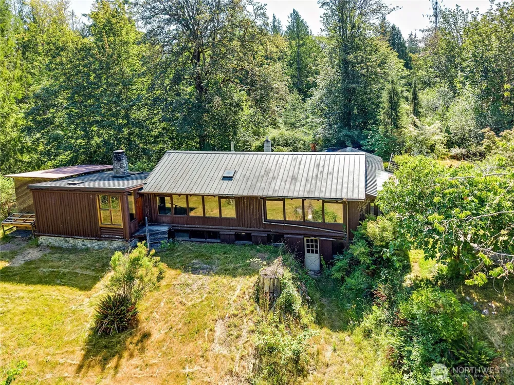 1790 W Valley Road Chimacum, WA 98325