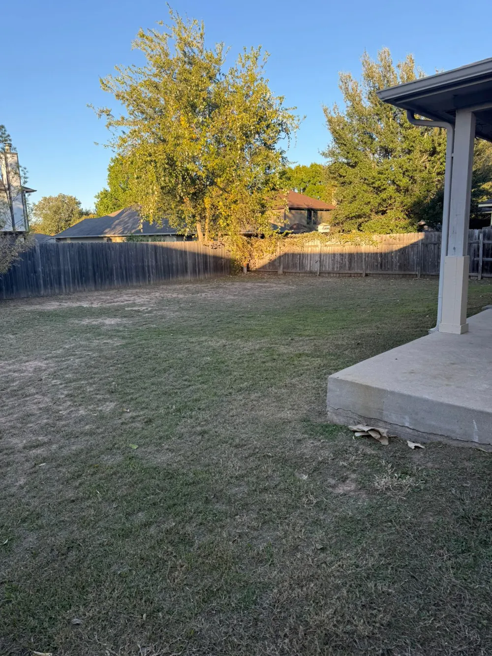 612 Blair Avenue Bastrop, TX 78602