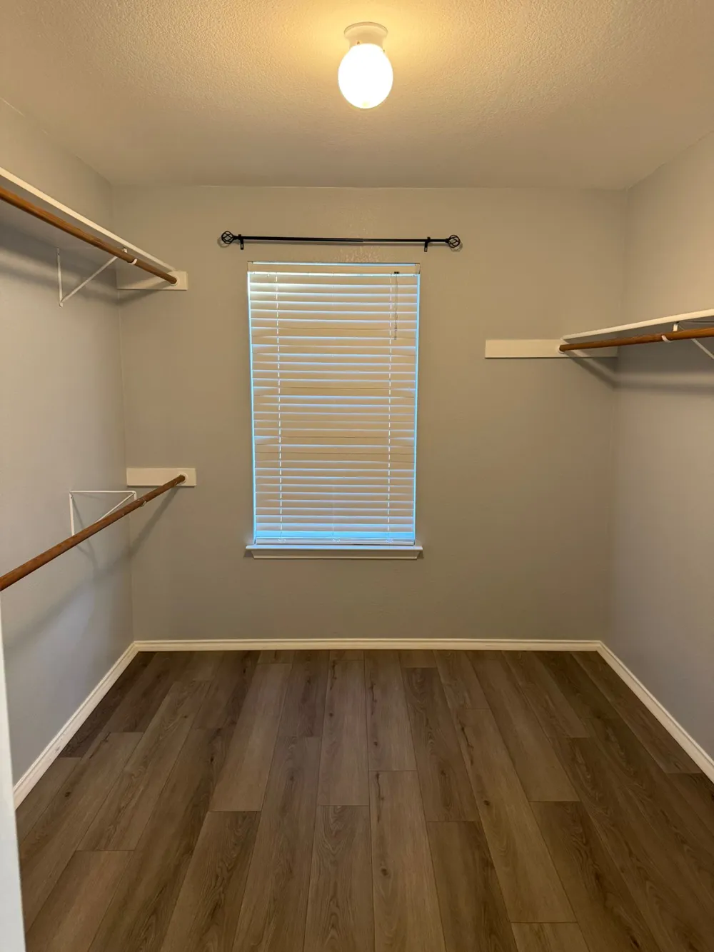 612 Blair Avenue Bastrop, TX 78602