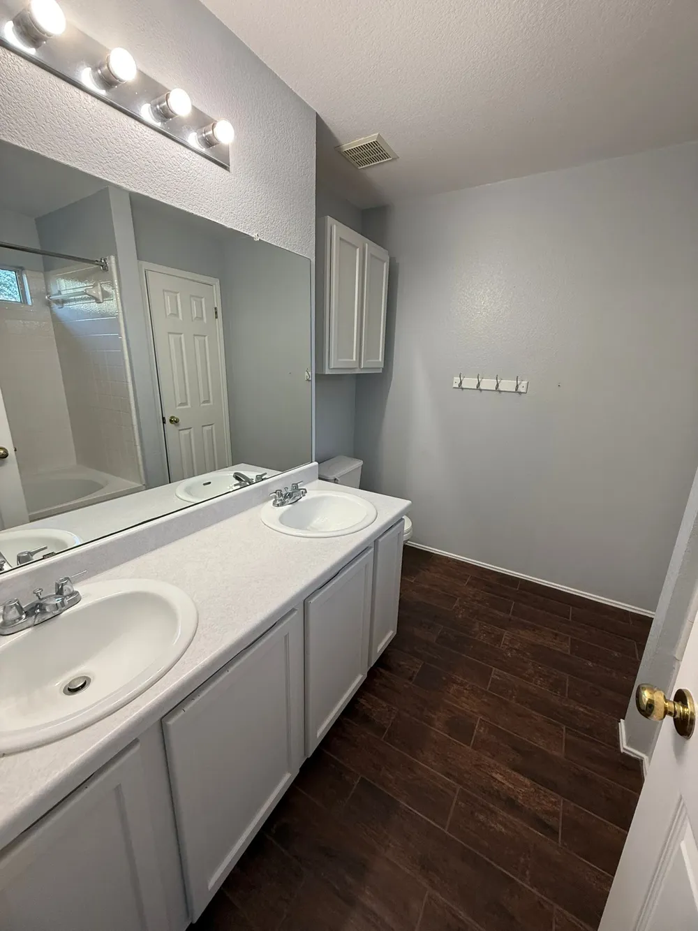 612 Blair Avenue Bastrop, TX 78602