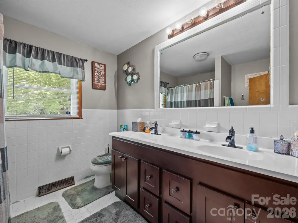 50 Baldwin Road Arden, NC 28704